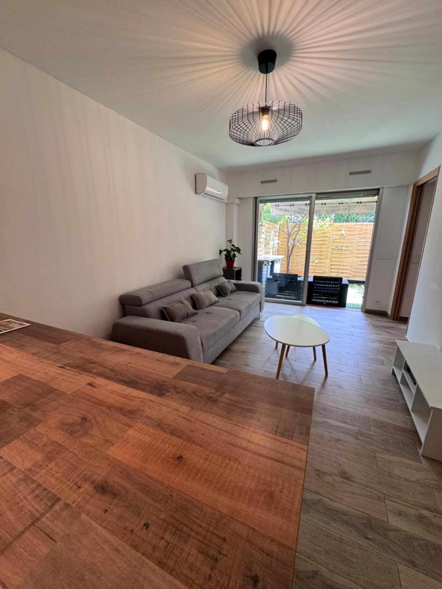 Appartement Avec Jardin Mandelieu Esterno foto